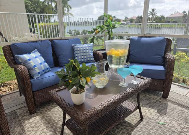 Property at 7332 Burgess Dr, Lake Worth, FL 33467, 3 beds, 2.5 baths