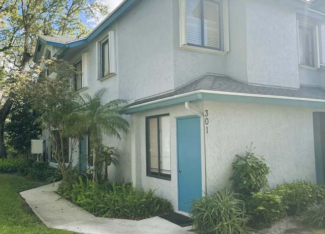 Property at 301 Harbour Pointe Way, Greenacres, FL 33413, 3 beds, 2 baths