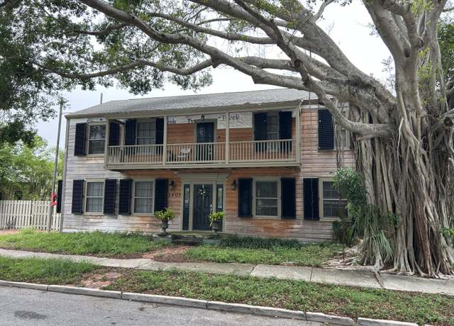 Property at 1403 Georgia Ave, West Palm Beach, FL 33401, 4 beds, 4 baths
