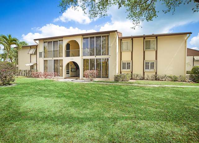 Property at 138 Lake Pine Cir Unit D-1, Greenacres, FL 33463, 2 beds, 2 baths
