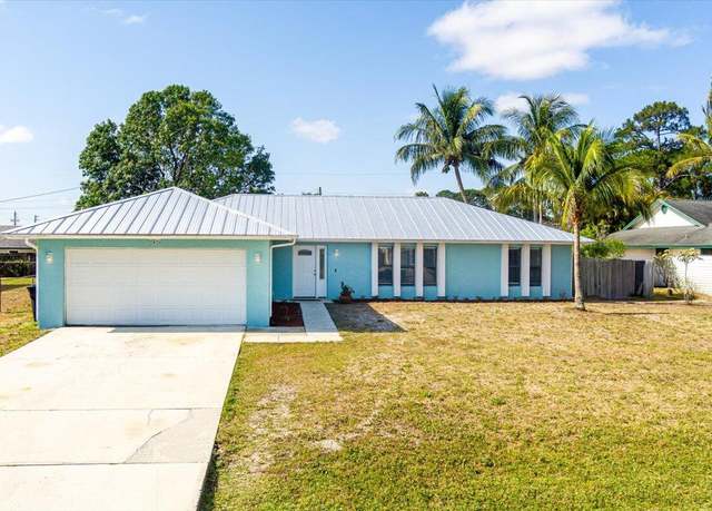 Property at 782 SE Browning Ave, Port Saint Lucie, FL 34983, 3 beds, 2 baths