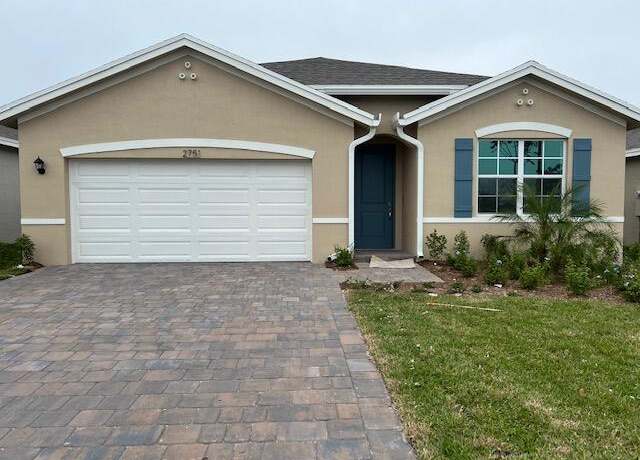 Property at 2751 NE Breezeway Cir, Ocean Breeze, FL 34957, 4 beds, 2 baths