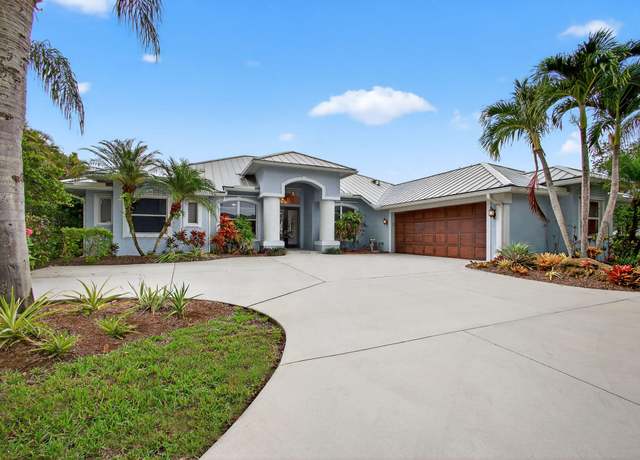 Property at 4821 SW Lake Grove Cir, Palm City, FL 34990, 5 beds, 4 baths