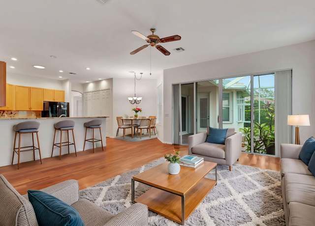 Property at 11582 Windsor Bay Pl, Wellington, FL 33449, 4 beds, 3.5 baths
