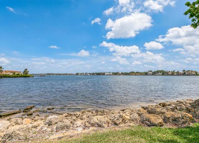 Property at 140 Yacht Club Way #305, Hypoluxo, FL 33462, 2 beds, 2 baths