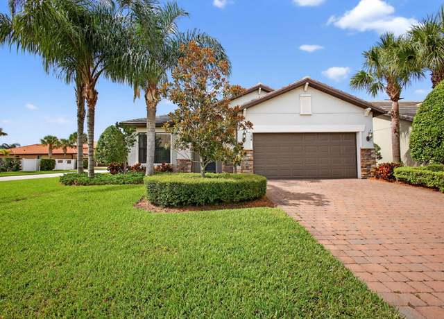 Property at 194 SE Courances Dr, Port Saint Lucie, FL 34984, 3 beds, 2 baths