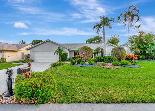 Property at 3140 NW 15th St, Delray Beach, FL 33445, 2 beds, 2.5 baths