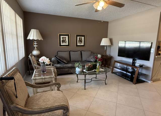 Property at 1008 Wolverton A, Boca Raton, FL 33434, 1 bed, 1.5 baths