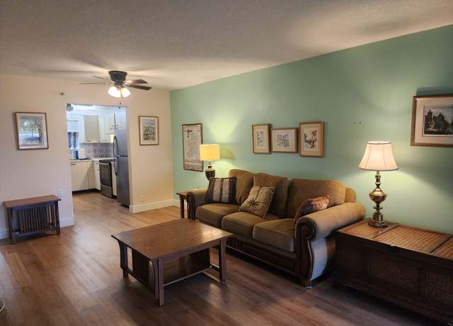 Property at 4820 Lucerne Lakes 106 Blvd #106, Lake Worth, FL 33467, 2 beds, 2 baths