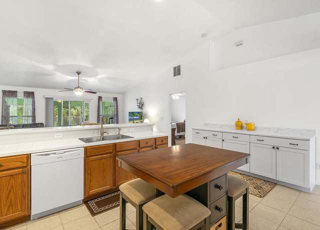 Property at 8856 106th Ave, Vero Beach, FL 32967, 3 beds, 2 baths