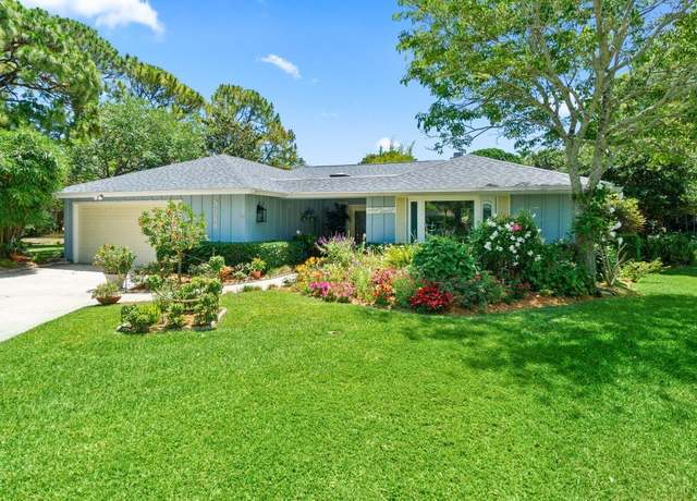 Property at 9028 Gardens Glen Cir, Palm Beach Gardens, FL 33418, 3 beds, 3.5 baths