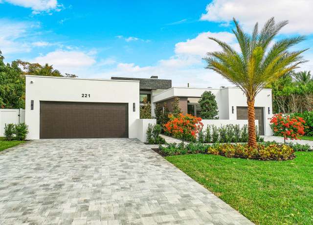 Property at 2615 NE 14th St, Fort Lauderdale, FL 33304, 5 beds, 5.5 baths