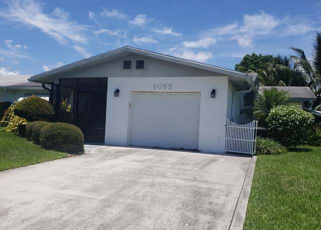 Property at 6085 Stanley Ln, Delray Beach, FL 33484, 2 beds, 2 baths
