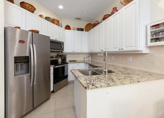 Property at 452 NE Canoe Park Cir, Port Saint Lucie, FL 34983, 3 beds, 2 baths