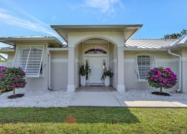 Property at 2705 SE Ranch Acres Cir, Jupiter, FL 33478, 4 beds, 3.5 baths