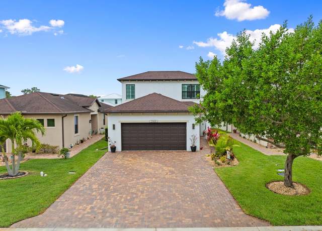 Property at 260 SE Via Visconti, Port Saint Lucie, FL 34952, 3 beds, 3 baths