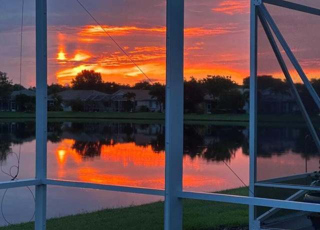 Property at 9271 Heron Cove Dr, West Palm Beach, FL 33411, 3 beds, 2 baths