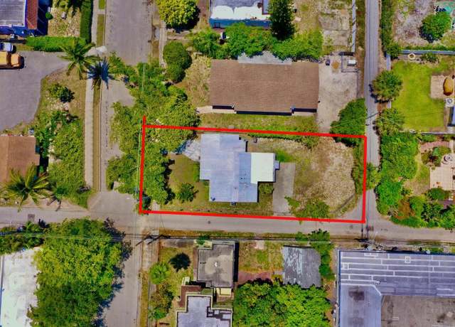 Property at 611 35th St, West Palm Beach, FL 33407, 3 beds, 1 bath