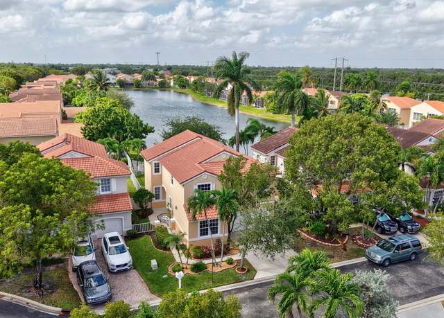 Property at 11204 NW 46 Dr, Coral Springs, FL 33076, 4 beds, 2.5 baths