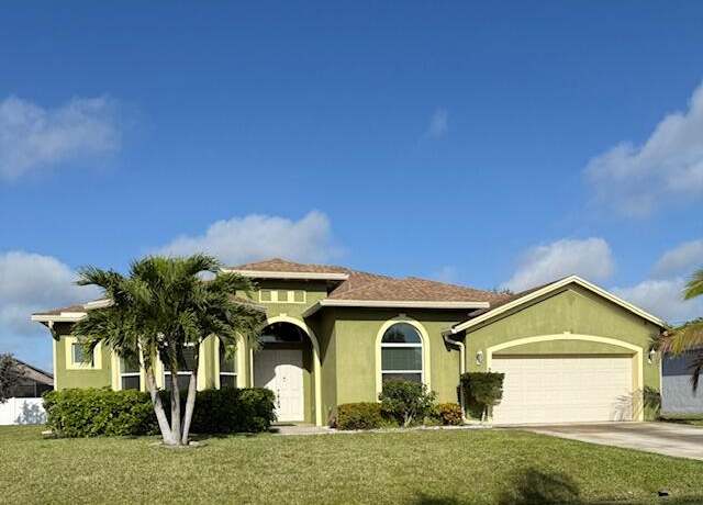 Property at 2482 SW Summit St, Port Saint Lucie, FL 34984, 4 beds, 3 baths