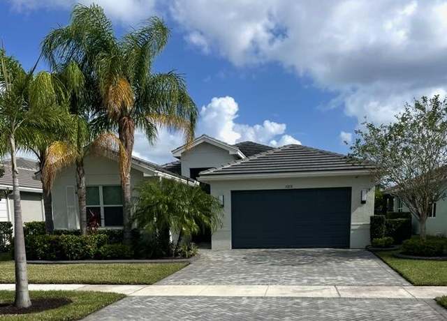 Property at 10876 SW Sunray St, Port Saint Lucie, FL 34987, 2 beds, 2.5 baths