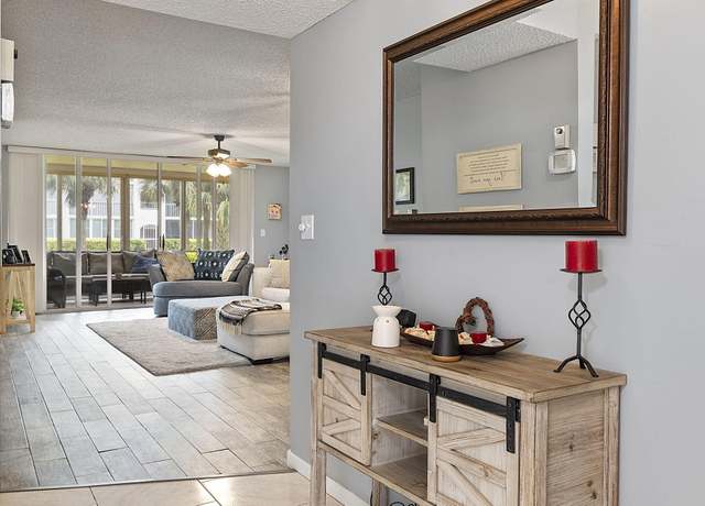 Property at 110 Half Moon Cir Unit D1, Hypoluxo, FL 33462, 2 beds, 2 baths