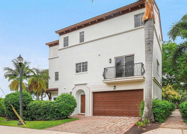 Property at 674 NW Library Commons Way, Boca Raton, FL 33432, 3 beds, 3.5 baths