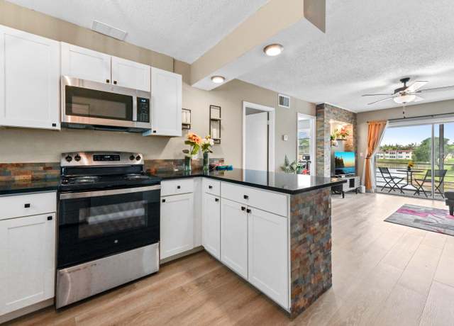 Property at 198 Lake Frances Dr, West Palm Beach, FL 33411, 2 beds, 2 baths