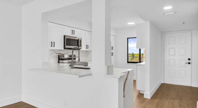 Photo of 7260 Kinghurst Dr #705, Delray Beach, FL 33446