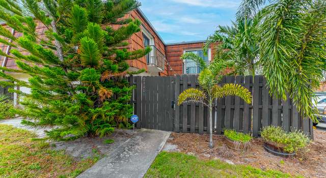 Photo of 2111 White Pine Cir Unit B, Greenacres, FL 33415