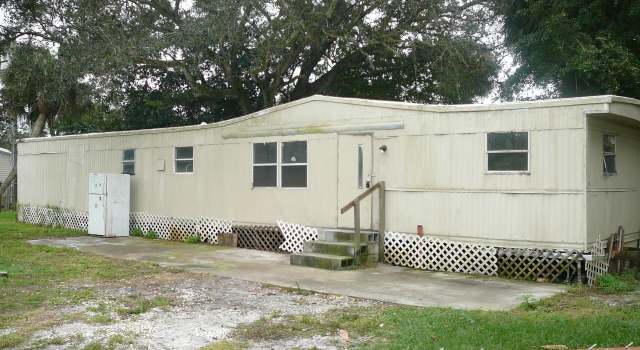 Photo of 5009 Deanna Ln, Fort Pierce, FL 34946