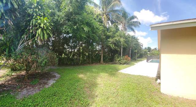 Photo of 1858 Staimford Cir, Wellington, FL 33414
