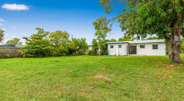 Photo of 5557 SE 45th Ave, Stuart, FL 34997