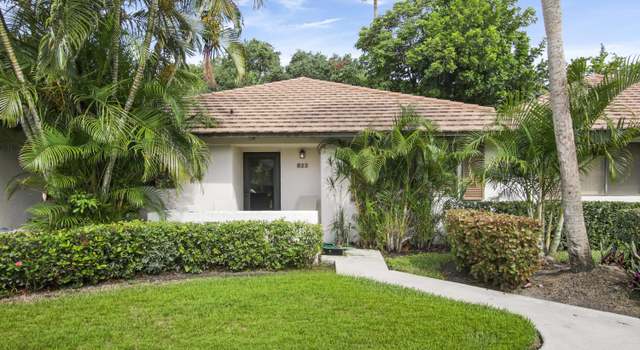 Photo of 823 Club Dr, Palm Beach Gardens, FL 33418
