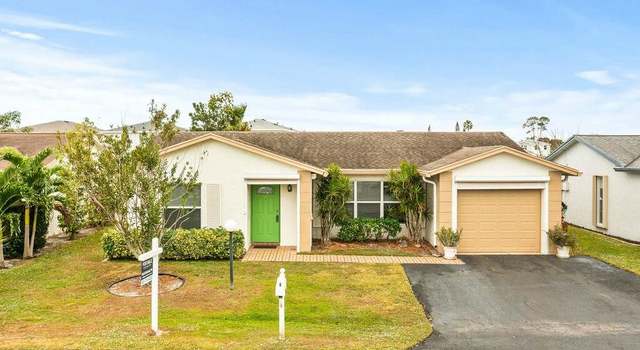 Photo of 7410 Pine Forest Cir W, Lake Worth, FL 33467