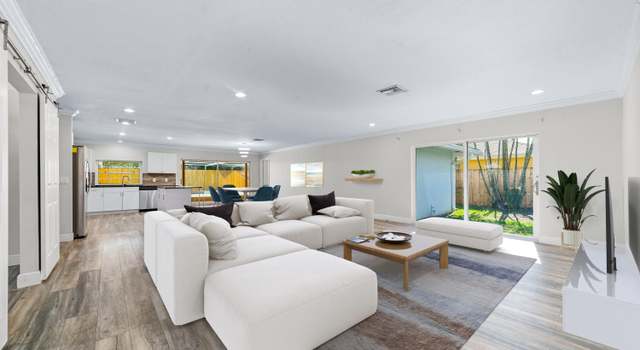 Photo of 1722 Lake Osborne Dr, Lake Worth Beach, FL 33461