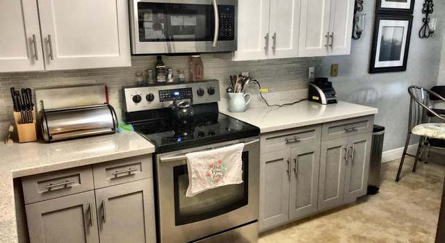 Photo of 4725 Lucerne Lakes Blvd #102, Lake Worth, FL 33467