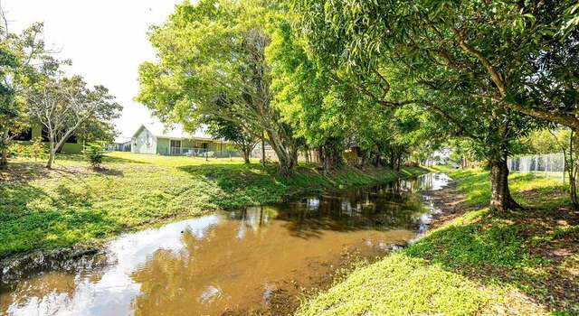 Photo of 380 SE Crosspoint Dr, Port Saint Lucie, FL 34983