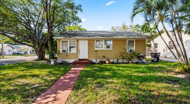Photo of 645 32nd St, West Palm Beach, FL 33407