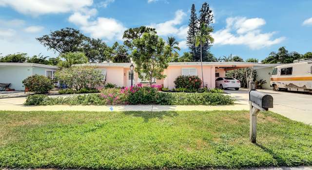 Photo of 323 Pinewood St, Lantana, FL 33462