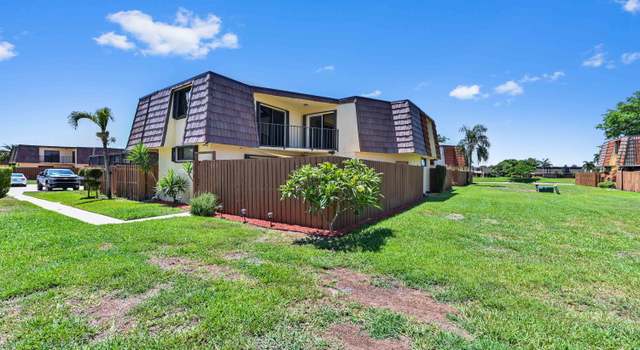 Photo of 111 Springdale Cir, Palm Springs, FL 33461