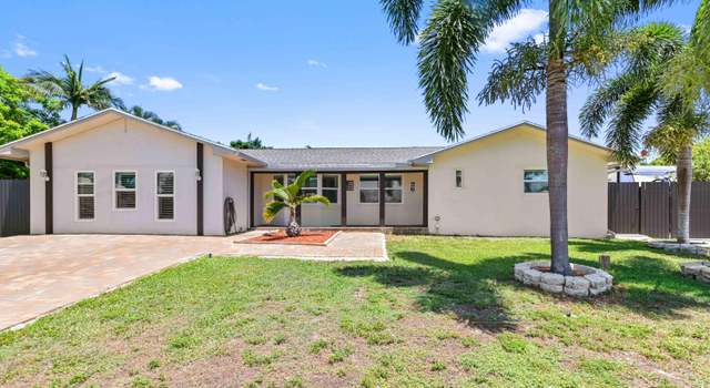 Photo of 26 W Pine Tree Ave, Lake Worth, FL 33467