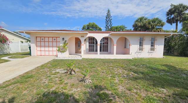 Photo of 389 SE Tranquilla Ave, Port Saint Lucie, FL 34983