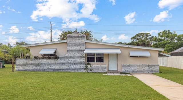 Photo of 216 E Arbor Ave, Port Saint Lucie, FL 34952
