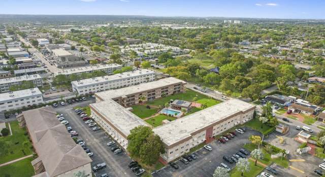 Photo of 5300 Washington St Unit T218, Hollywood, FL 33021