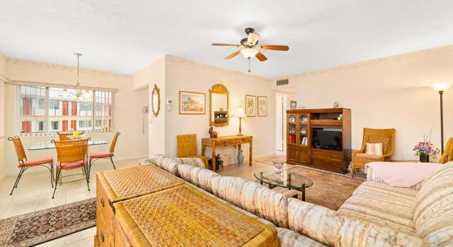 Photo of 3120 Lake Osborne Dr #214, Lake Worth Beach, FL 33461