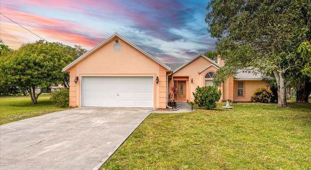 Photo of 1861 SE Dranson Cir, Port Saint Lucie, FL 34952