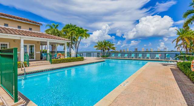 Photo of 1120 Lake Shore Dr #206, West Palm Beach, FL 33403