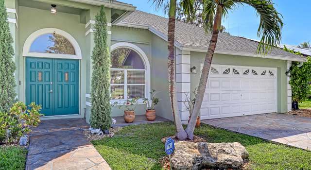 Photo of 1646 Wiltshire Village Dr, Wellington, FL 33414