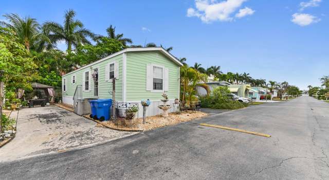 Photo of 2 E View St, Lantana, FL 33462